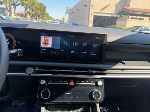 Used 2025 Hyundai Tucson SEL image 17