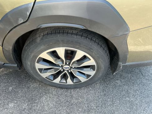 Used 2023 Subaru Outback Limited XT AWD/4WD image 7