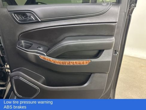 Used 2019 Chevrolet Suburban Premier image 23