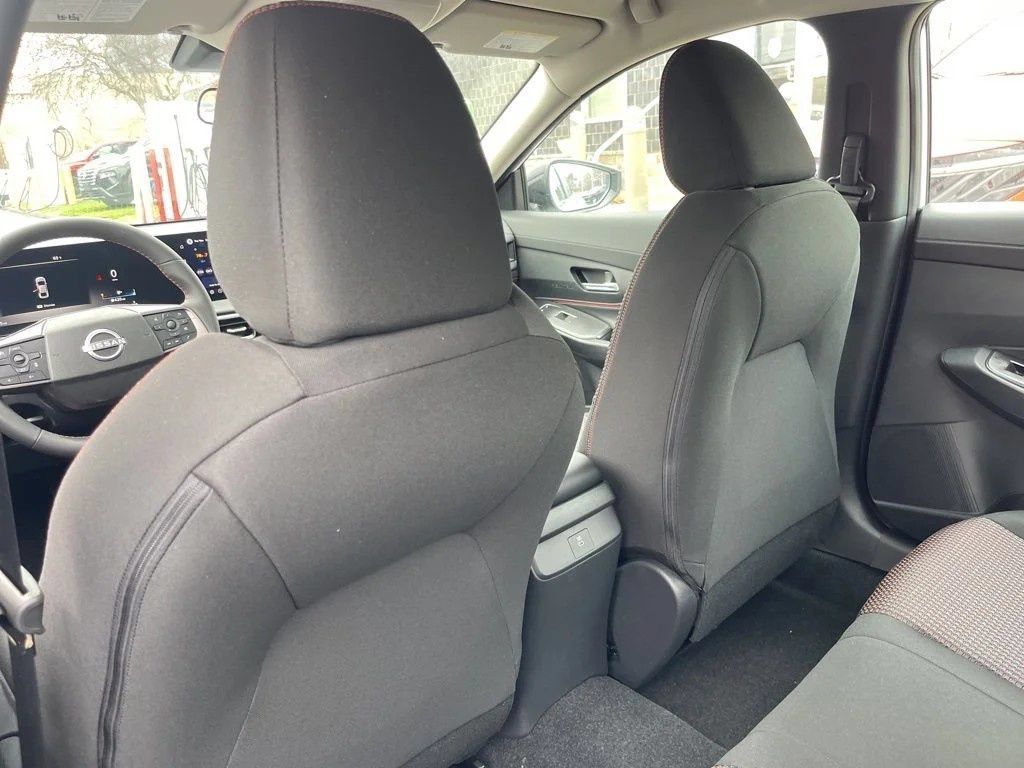 Used 2026 Nissan Sentra SR w/ Floor Mat Package FWD image 23