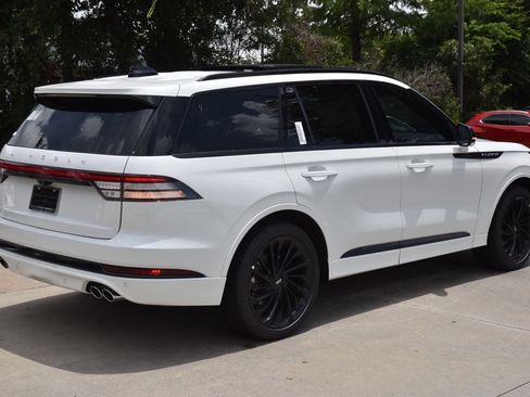 New 2026 Lincoln Aviator Reserve AWD/4WD image 6