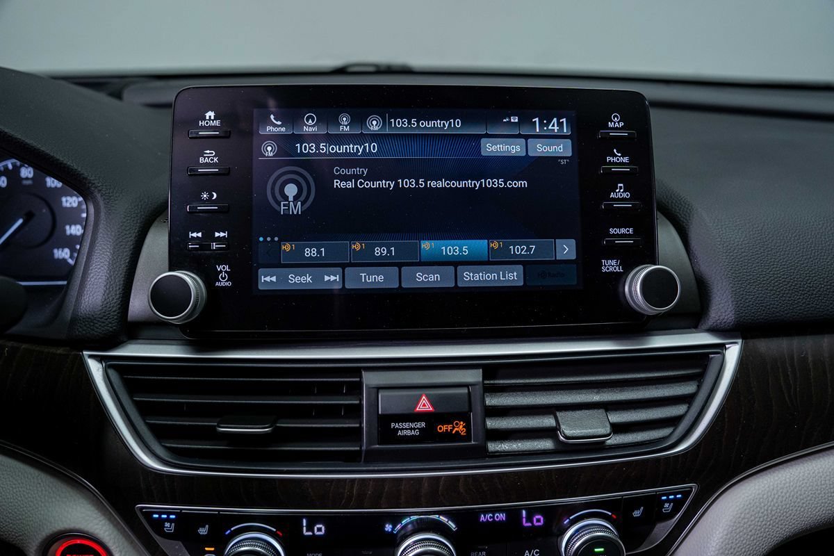 Used 2021 Honda Accord Touring image 21