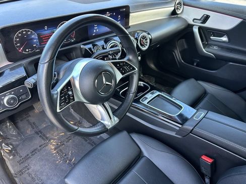 Used 2025 Mercedes-Benz CLA 250 image 24