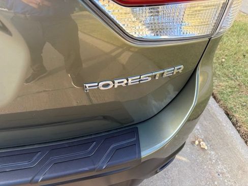 Used 2021 Subaru Forester Limited w/ Popular Package #3 AWD/4WD image 5