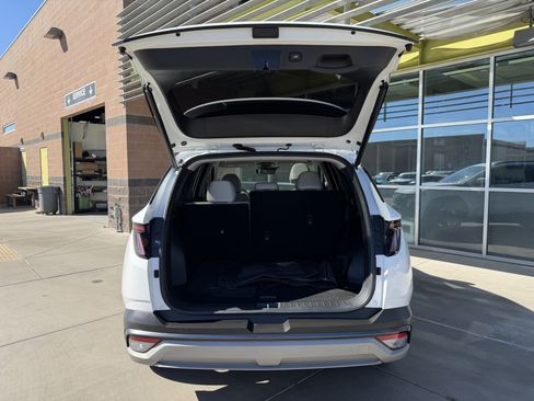Used 2025 Hyundai Tucson SEL FWD image 36