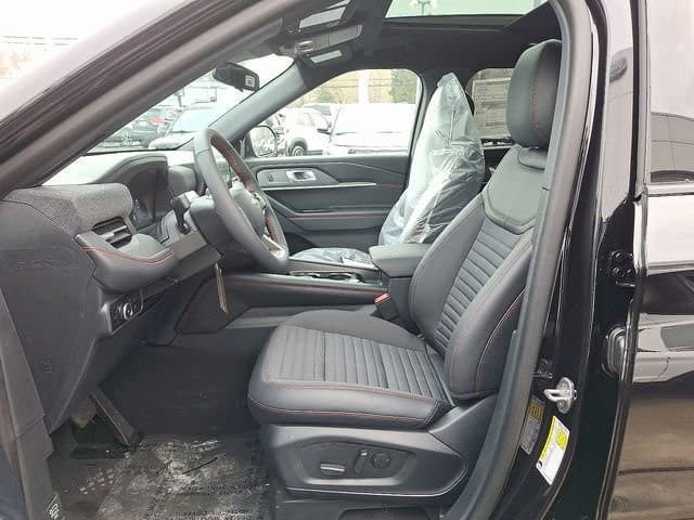New 2026 Ford Explorer ST-Line AWD/4WD image 8