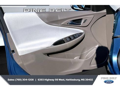 Used 2024 Chevrolet Malibu LT FWD image 17
