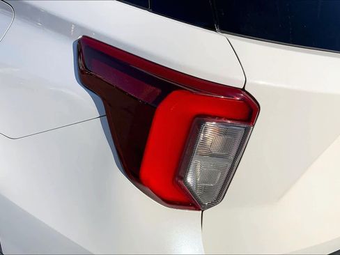 Used 2020 Ford Explorer ST image 28