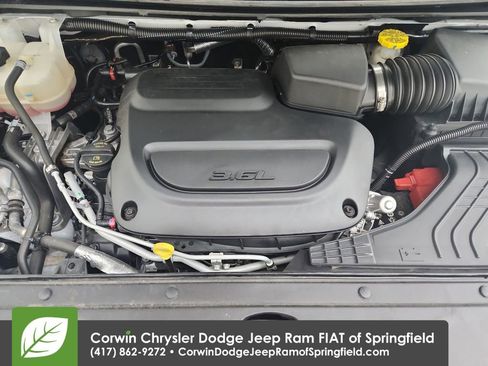 Used 2025 Chrysler Pacifica Limited FWD image 37