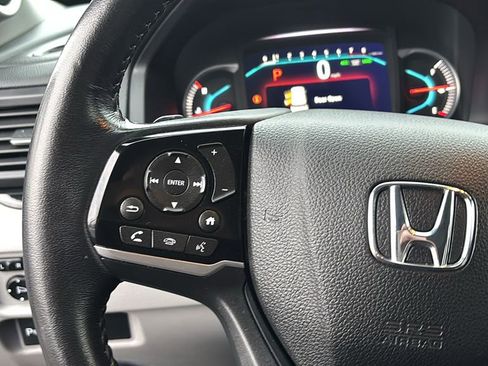 Used 2021 Honda Pilot Touring image 17