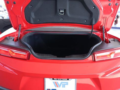 Used 2017 Chevrolet Camaro LT RWD image 28