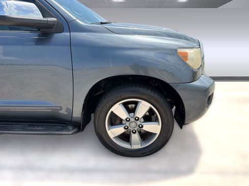 Used 2008 Toyota Sequoia Limited image 11