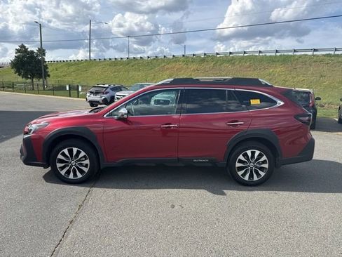 Used 2024 Subaru Outback Touring image 4