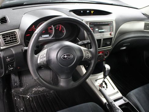 Used 2010 Subaru Impreza 2.5i Premium image 9