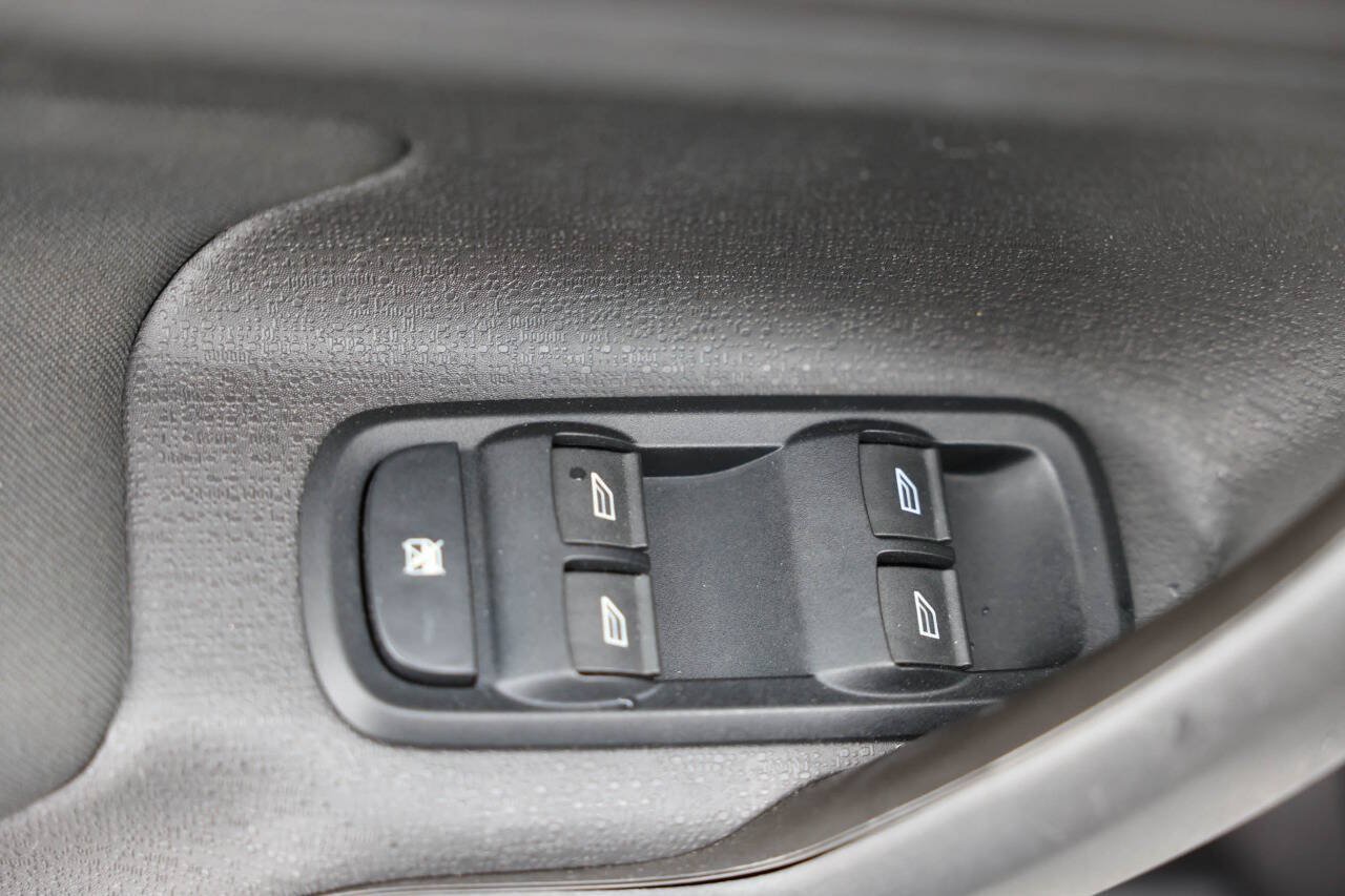 Used 2015 Ford Fiesta SE FWD image 17