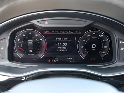 Used 2024 Audi Q8 Prestige image 14