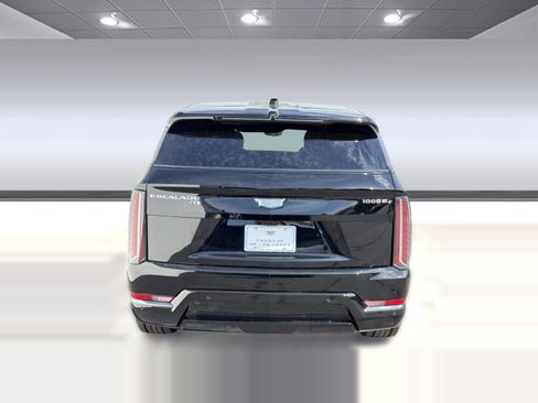 New 2026 Cadillac Escalade IQ Sport 1 w/ LPO, Floor Liner Package AWD/4WD image 9
