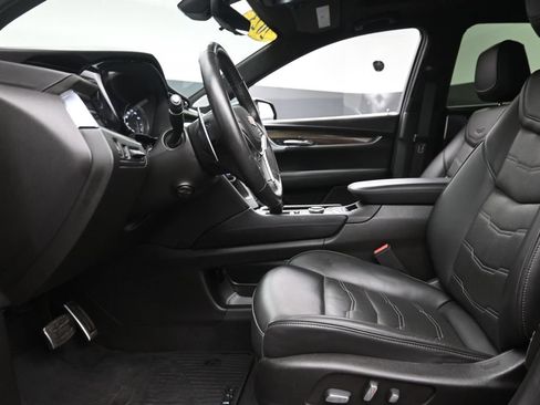 Used 2023 Cadillac XT5 Sportv w/ Platinum Package AWD/4WD image 17