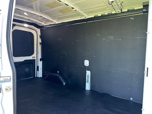 Used 2025 Ford Transit 250 148 Medium Roof Extended AWD w/ Load Area Protection Package image 33