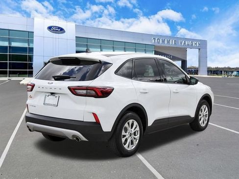 Used 2025 Ford Escape Active w/ Tech Pack #1 FWD image 4