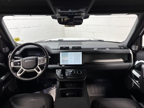 Used 2023 Land Rover Defender 110 X-Dynamic SE AWD/4WD image 34