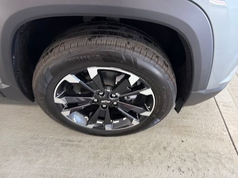 New 2027 Chevrolet Equinox RS FWD image 4