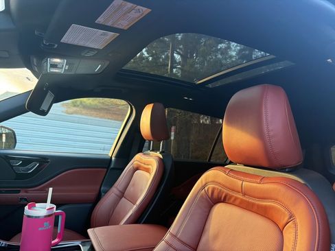 Used 2025 Lincoln Aviator Reserve w/ Jet Appearance Package image 5