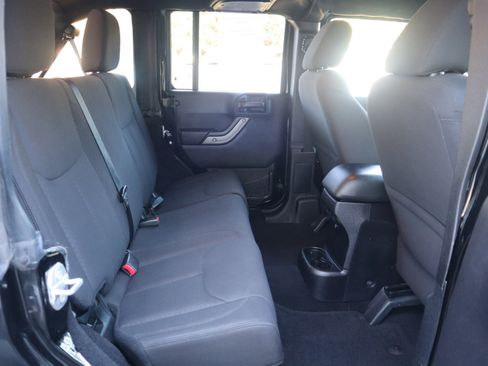 Used 2015 Jeep Wrangler Unlimited Sport w/ Quick Order Package 24S image 39