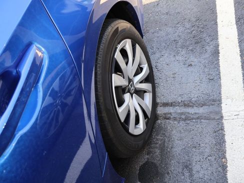 Used 2023 Honda Civic LX image 11