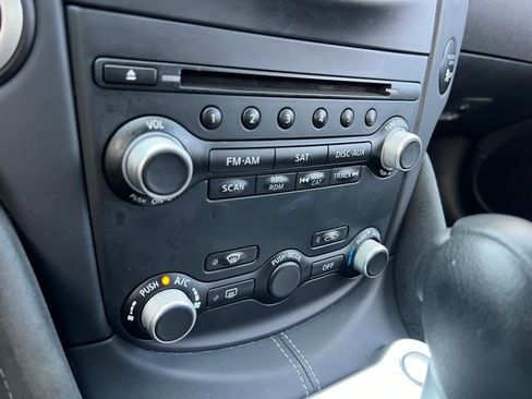 Used 2019 Nissan 370Z Touring image 25
