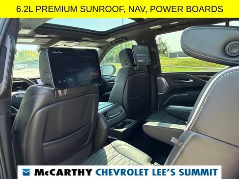 Used 2022 Cadillac Escalade ESV Premium Luxury Platinum AWD/4WD image 47