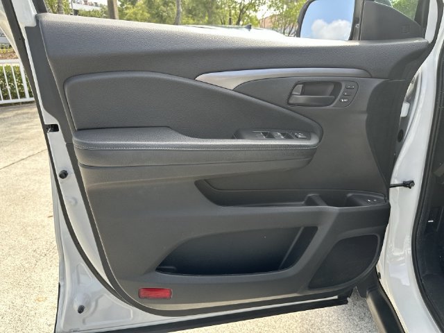Used 2023 Honda Passport EX-L image 13
