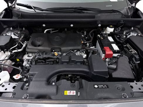 Used 2024 Toyota RAV4 XLE w/ Weather Package AWD/4WD image 7
