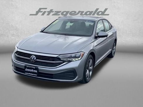Used 2024 Volkswagen Jetta SE FWD image 39