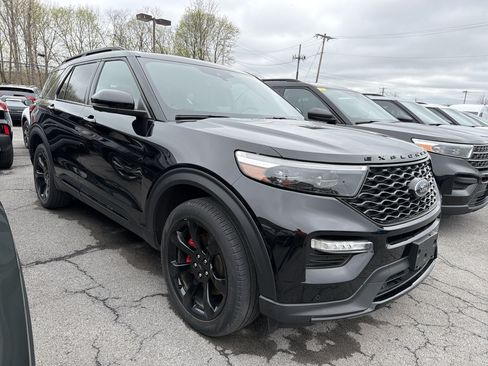 Used 2023 Ford Explorer ST w/ Equipment Group 401A AWD/4WD image 2
