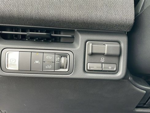 New 2026 GMC Sierra EV Elevation image 24