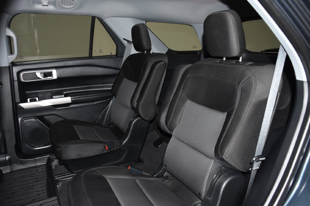 Used 2022 Ford Explorer XLT AWD/4WD image 28
