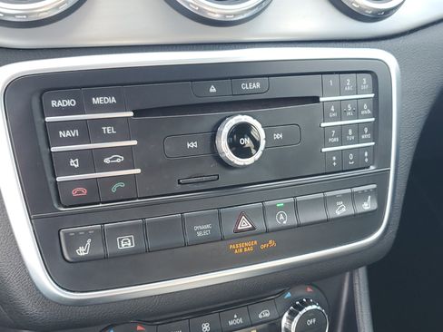 Used 2016 Mercedes-Benz GLA 250 4MATIC image 24