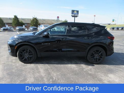 Used 2024 Chevrolet Blazer LT w/ Convenience Package image 2