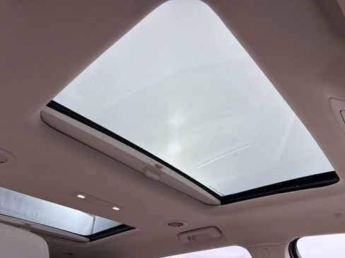 Used 2023 GMC Acadia Denali w/ Black Diamond Edition image 29