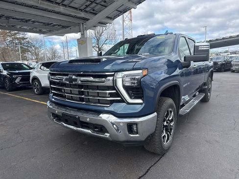 New 2026 Chevrolet Silverado 3500 LTZ w/ LTZ Plus Package image 2