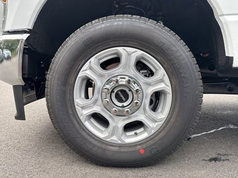 New 2026 Ford F250 XLT image 9