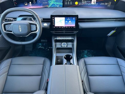 New 2026 Lincoln Nautilus Premier w/ Jet Appearance Package image 12