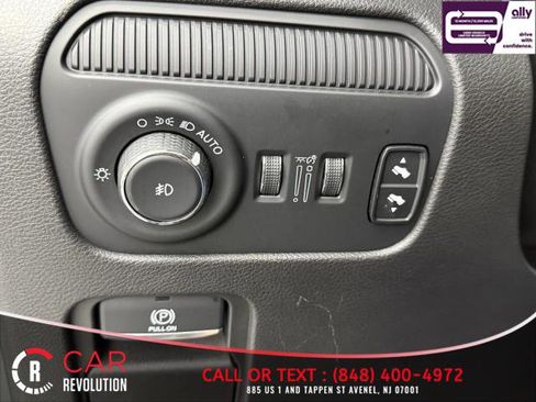 Used 2023 Jeep Wagoneer L Series II image 48