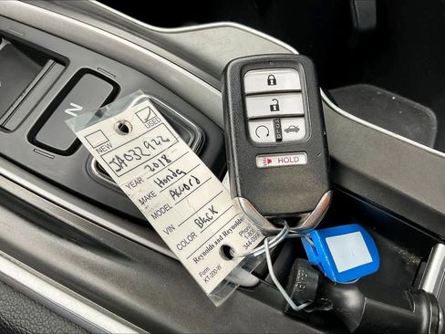 Used 2018 Honda Accord Touring image 14