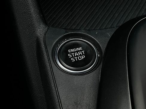 Used 2025 Kia K4 LXS image 25