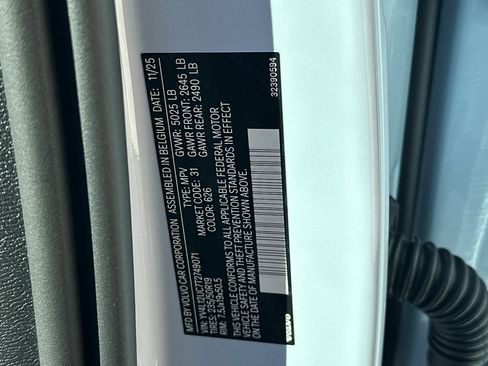 New 2026 Volvo XC40 B5 Plus w/ Protection Package Premier image 23