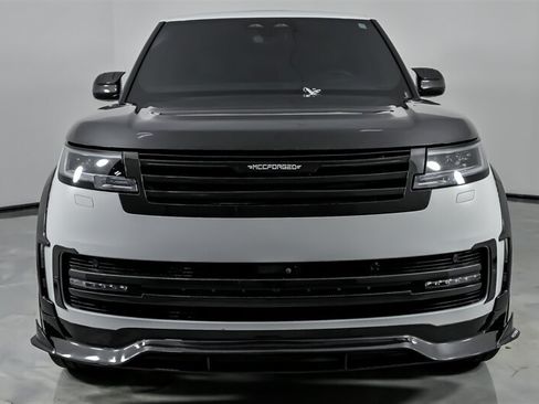 Used 2024 Land Rover Range Rover SE AWD/4WD image 5
