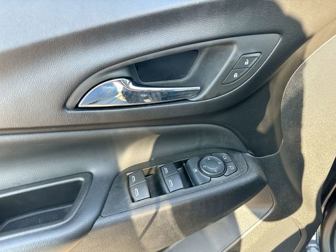 Used 2023 Chevrolet Equinox LT FWD image 13