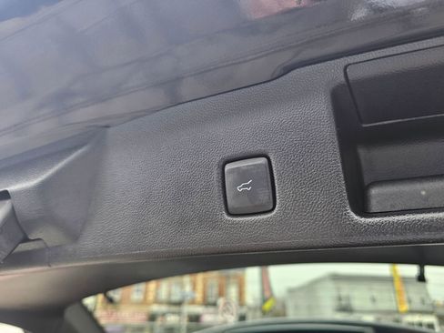 Used 2022 Ford Escape SEL image 33